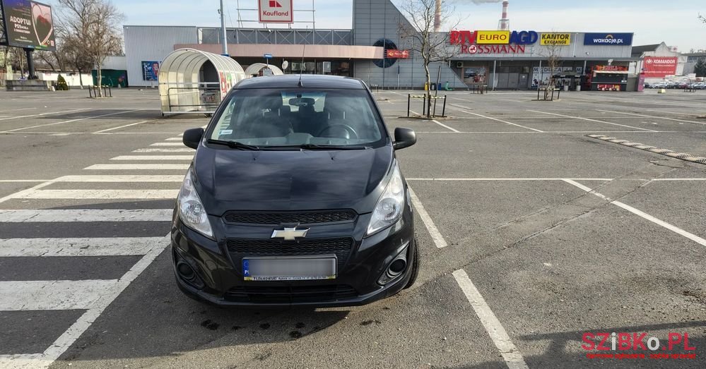 2013' Chevrolet Spark 1.0 Base photo #2