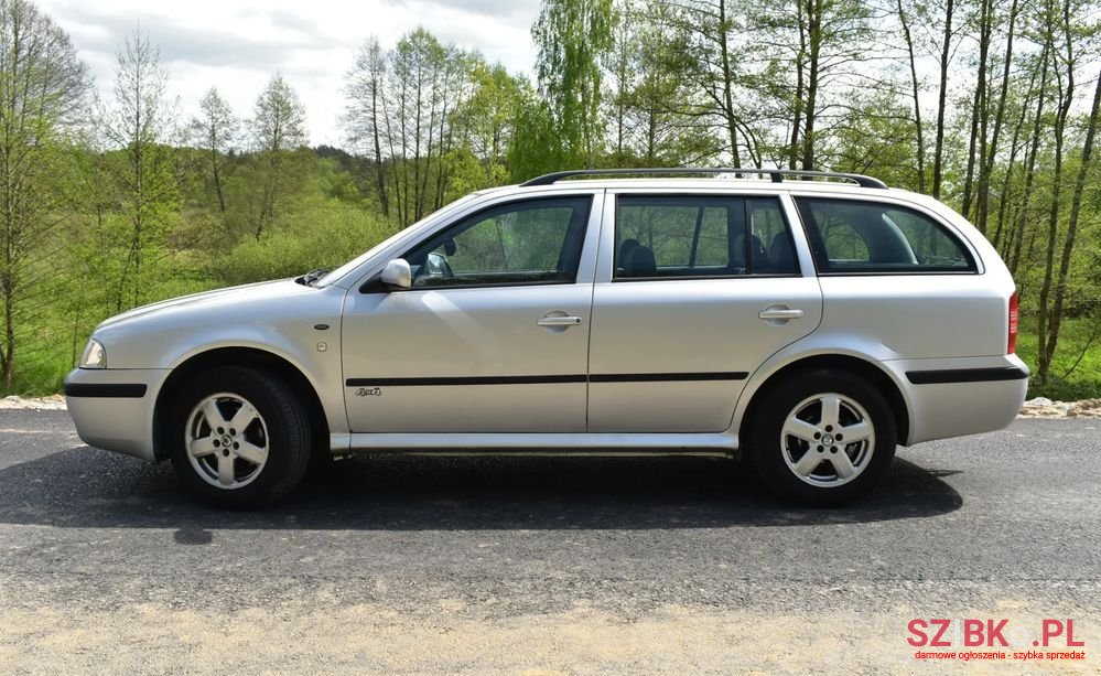 2007' Skoda Octavia photo #2