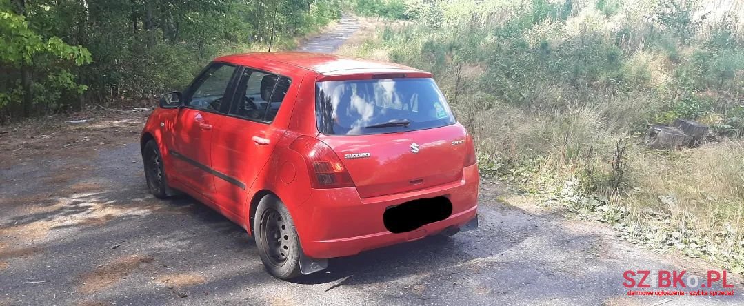 2005' Suzuki Swift Comfort photo #6