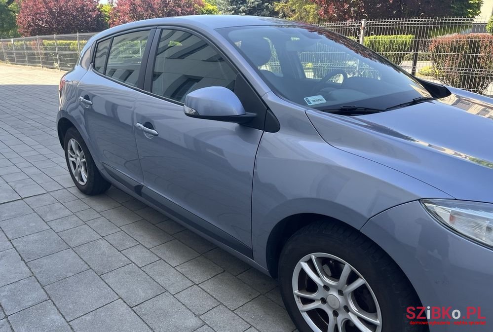 2010' Renault Megane 1.5 Dci Generation photo #4