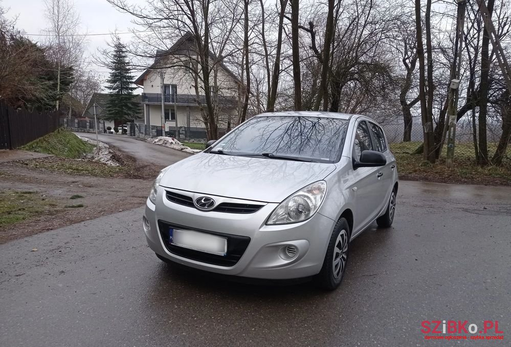 2009' Hyundai i20 1.2 Comfort photo #1