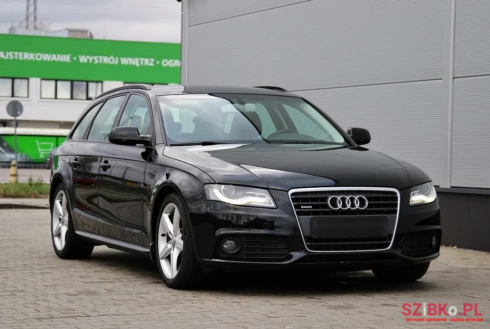 2012' Audi A4 photo #2