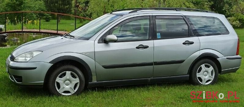 2004' Ford Focus photo #1