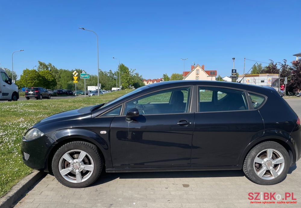 2007' SEAT Leon photo #4