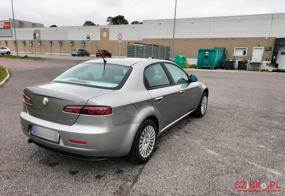2008' Alfa Romeo 159 photo #6
