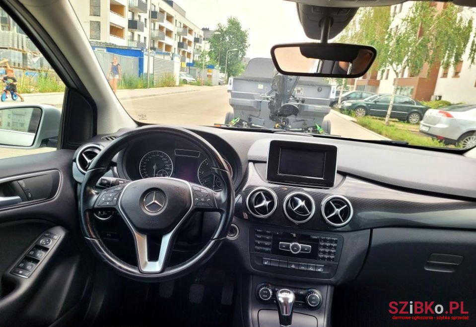 2013' Mercedes-Benz Klasa B photo #5