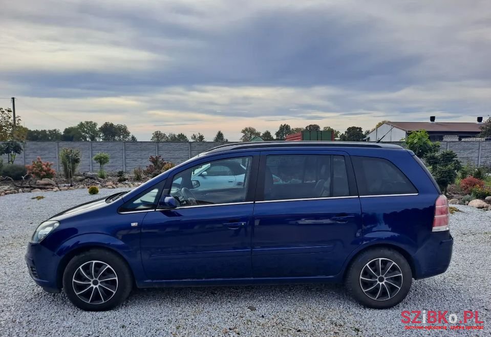 2007' Opel Zafira photo #1