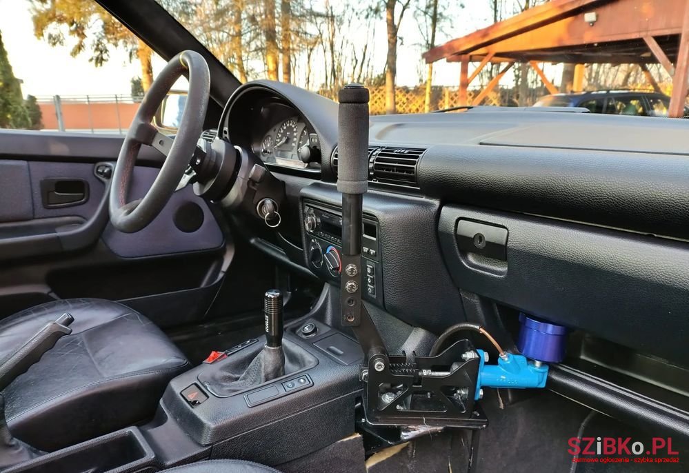 2000' BMW 3 Series 320I photo #4