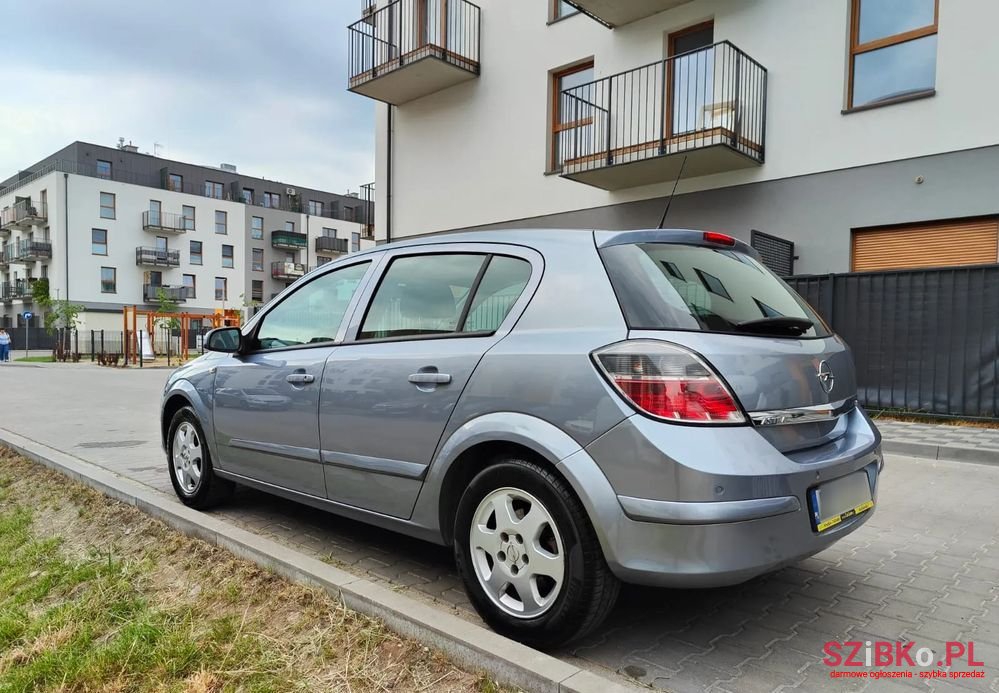 2007' Opel Astra 1.8 photo #3