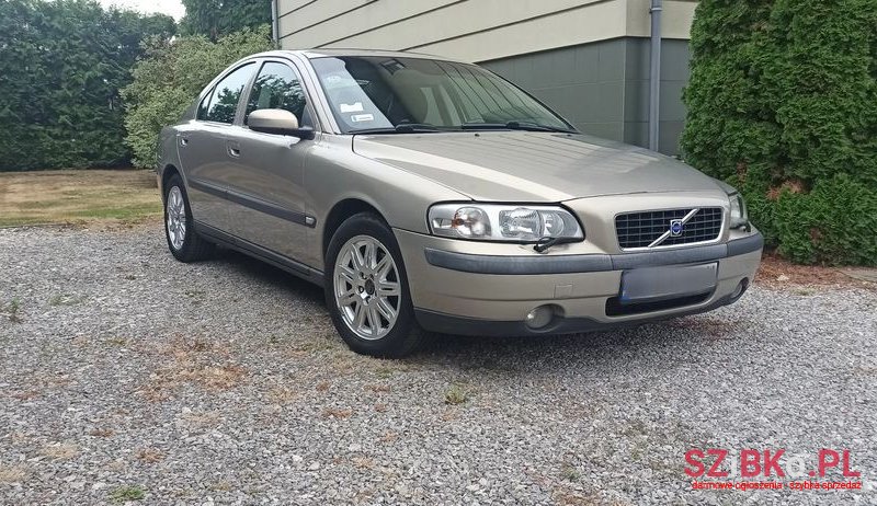 2004' Volvo S60 2.5T Edition photo #2