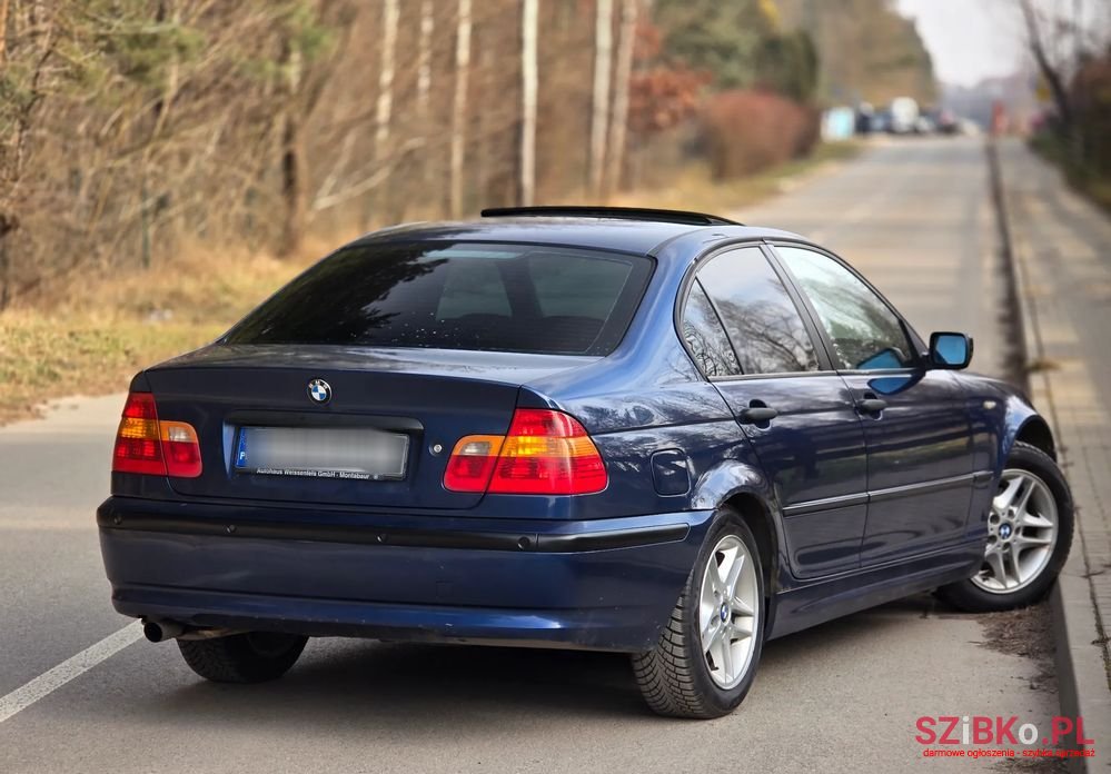 2004' BMW 3 Series 318I Edition Sport photo #4