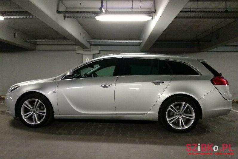 2010' Opel Insignia Sports Tourer photo #1