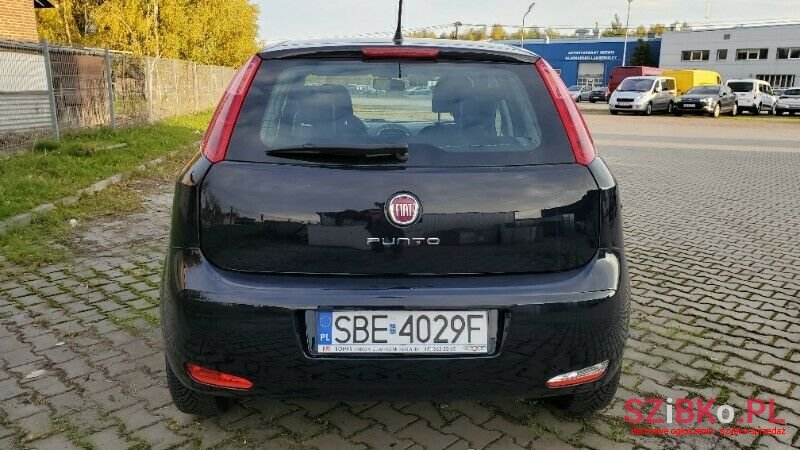 2016' Fiat Punto photo #5