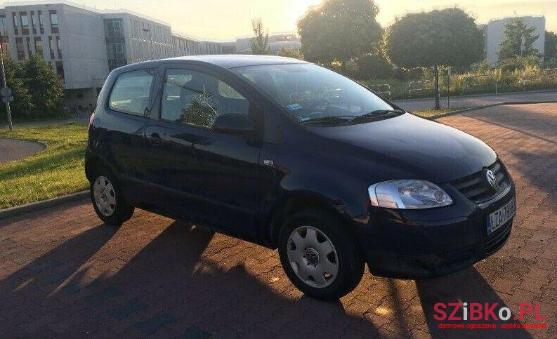 2007' Volkswagen Fox photo #1