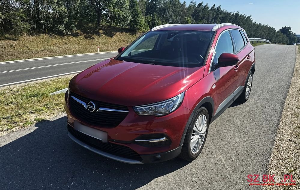 2018' Opel Grandland X photo #2