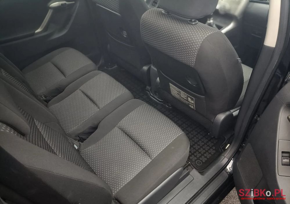 2009' Toyota Verso photo #5