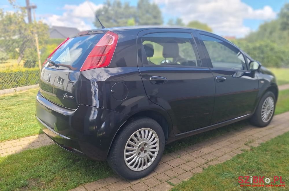 2009' Fiat Punto photo #3