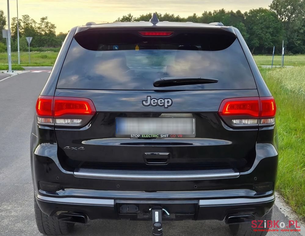 2021' Jeep Grand Cherokee 5.7 V8 Overland photo #6