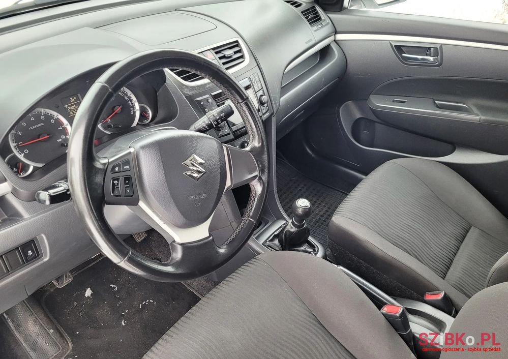 2011' Suzuki Swift 1.2 Comfort photo #5