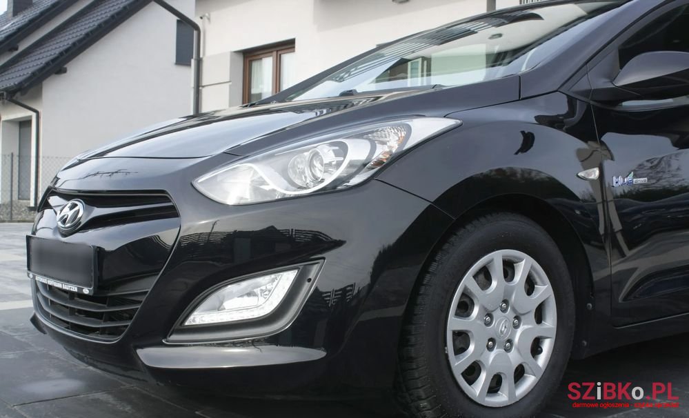 2012' Hyundai i30 photo #3