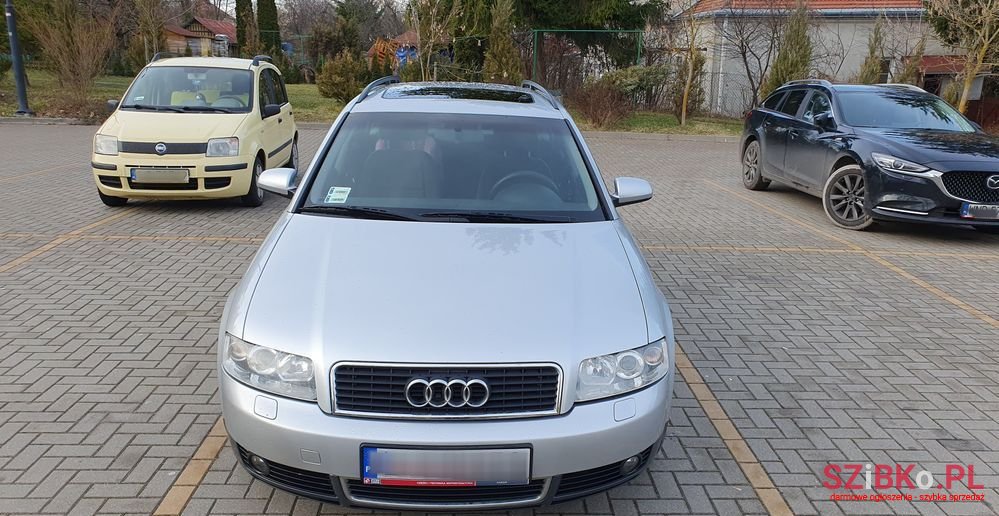 2003' Audi A4 Avant photo #1