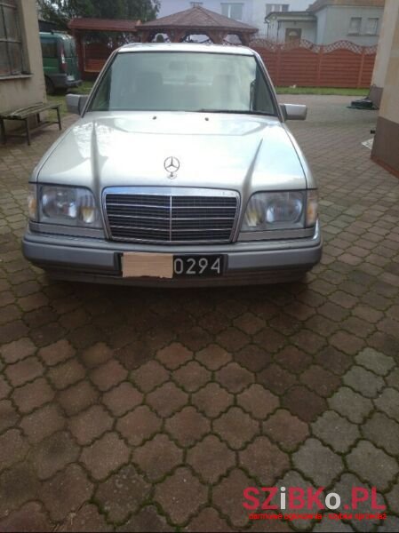 1996' Mercedes-Benz W124 photo #1