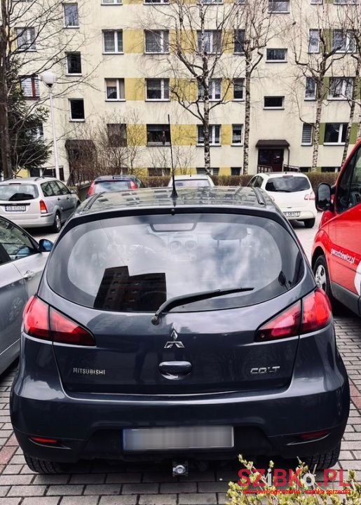 2009' Mitsubishi Colt photo #4