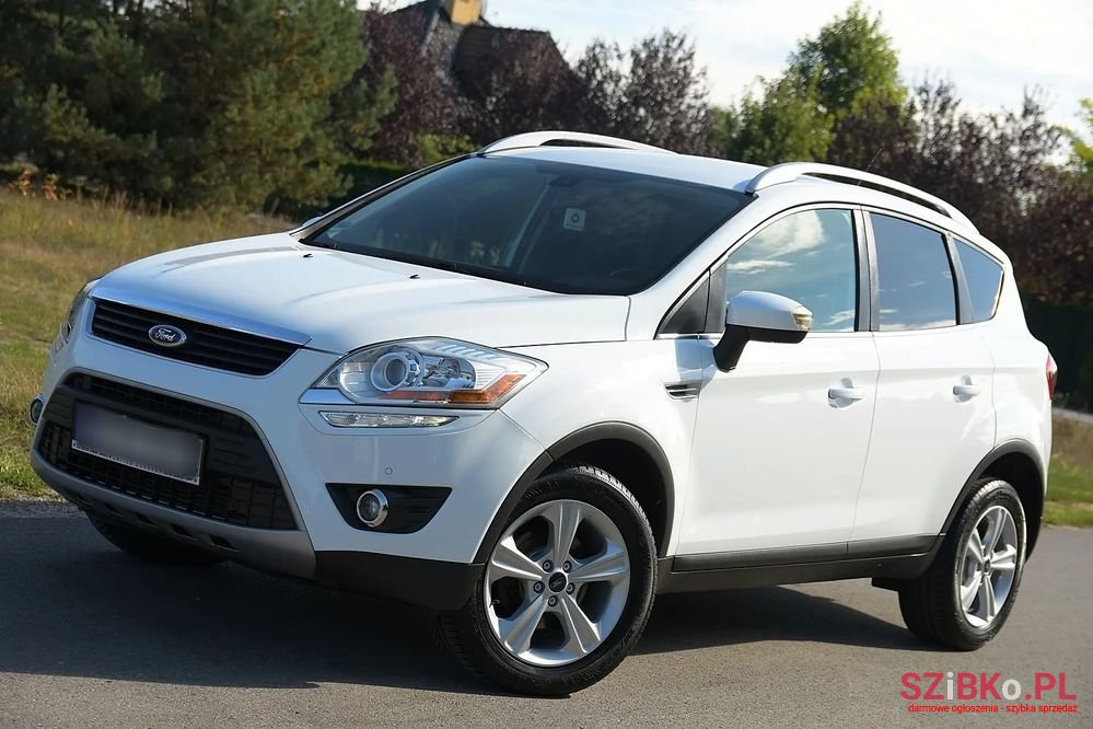 2012' Ford Kuga photo #2