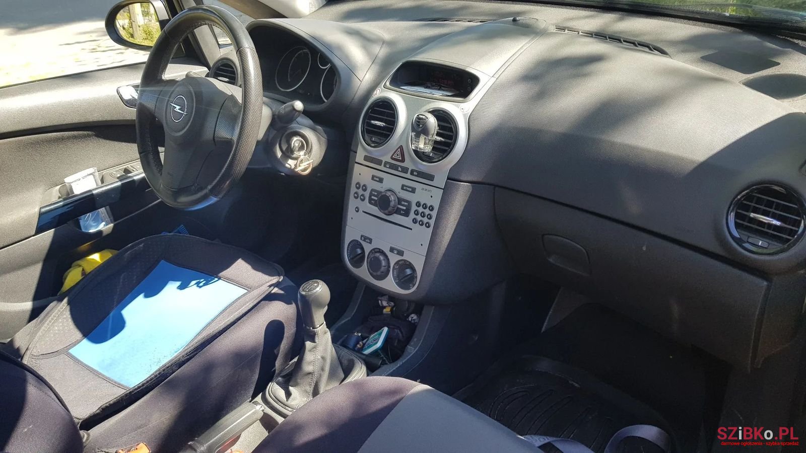 2012' Opel Corsa photo #4