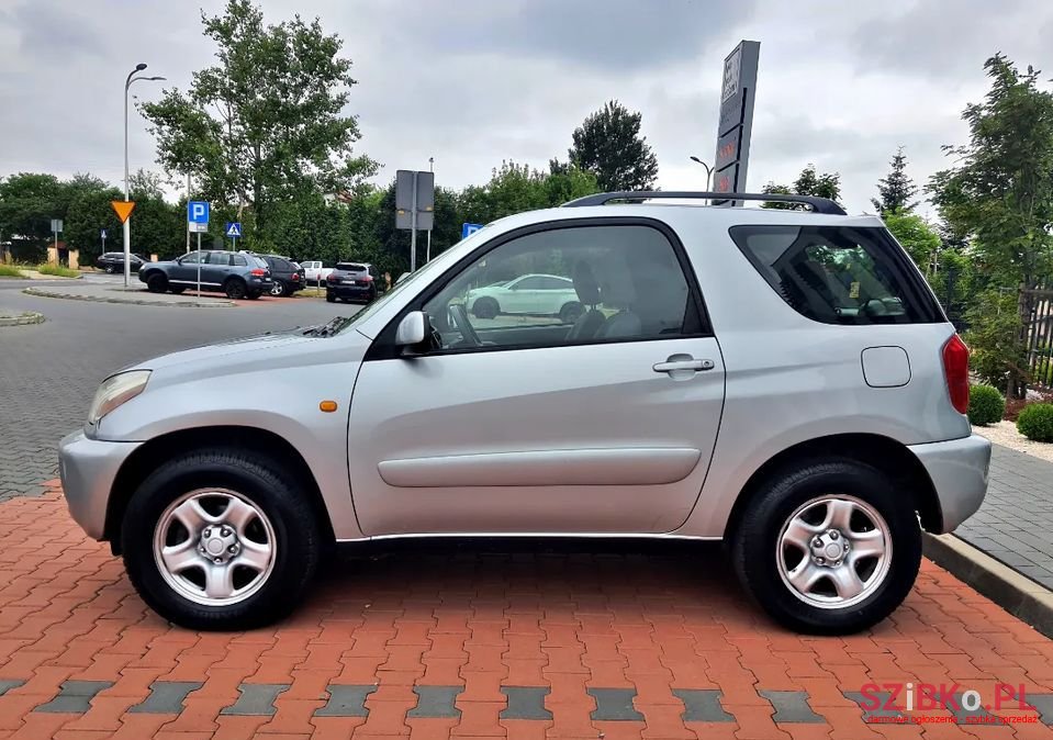 2001' Toyota RAV4 photo #2