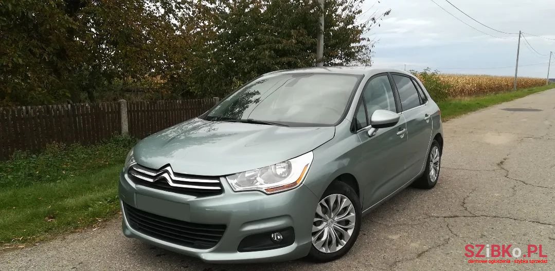 2012' Citroen C4 photo #1