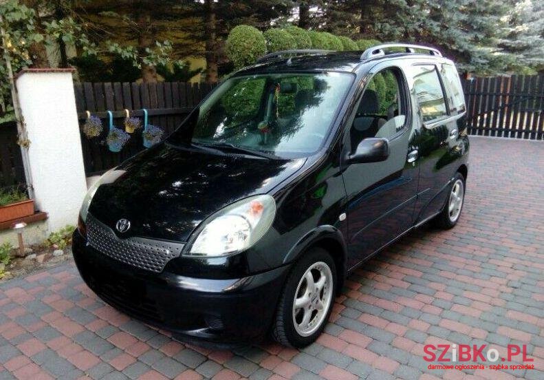 1999' Toyota Yaris photo #1