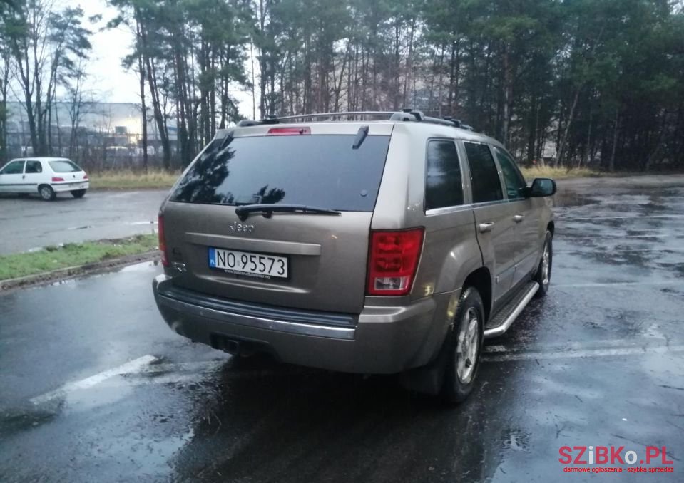 2007' Jeep Grand Cherokee photo #6