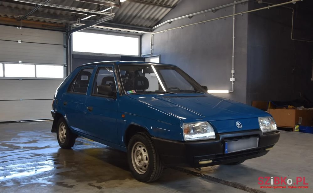 1992' Skoda Favorit 1.3 L photo #3