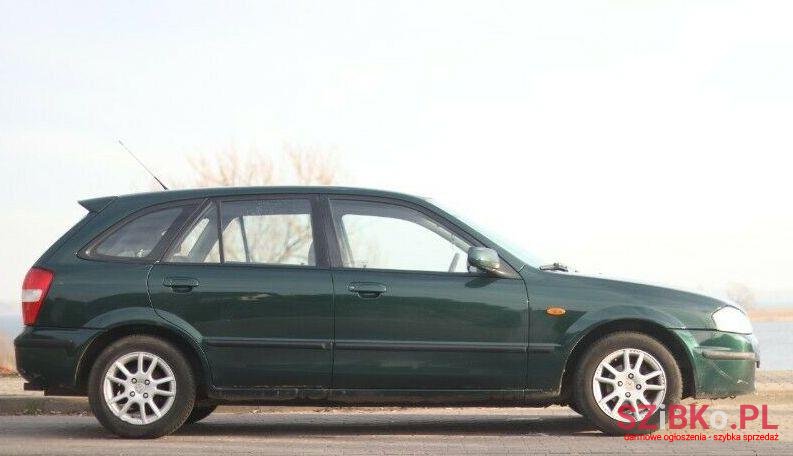 1999' Mazda 323 photo #1