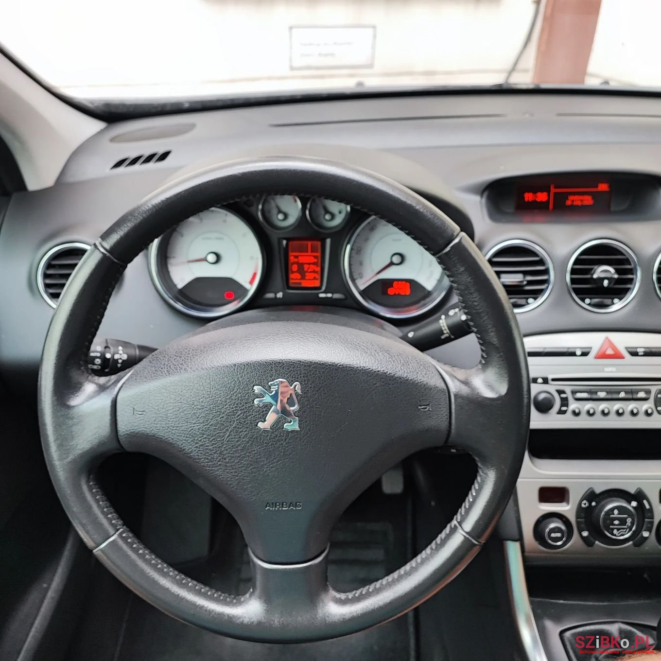 2009' Peugeot 308 photo #4