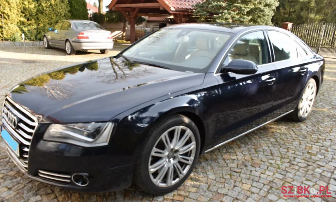 2011' Audi A8 photo #4