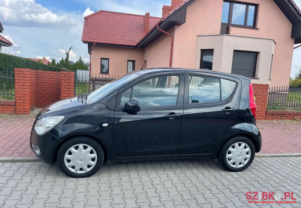 2009' Opel Agila photo #2