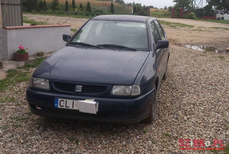 1998' SEAT Cordoba photo #1