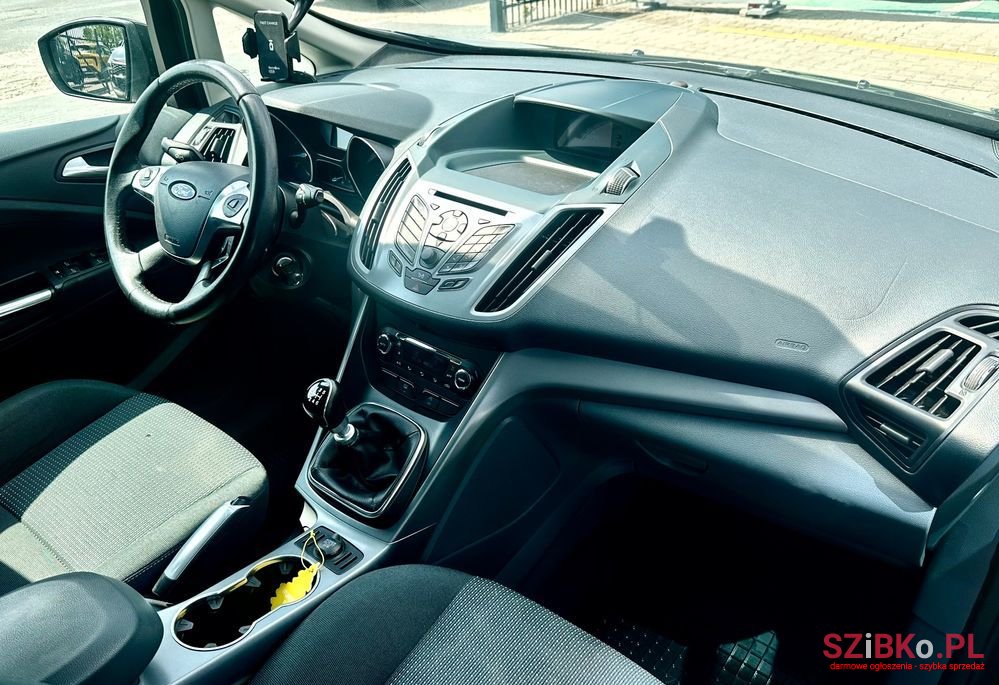 2012' Ford C-MAX photo #6