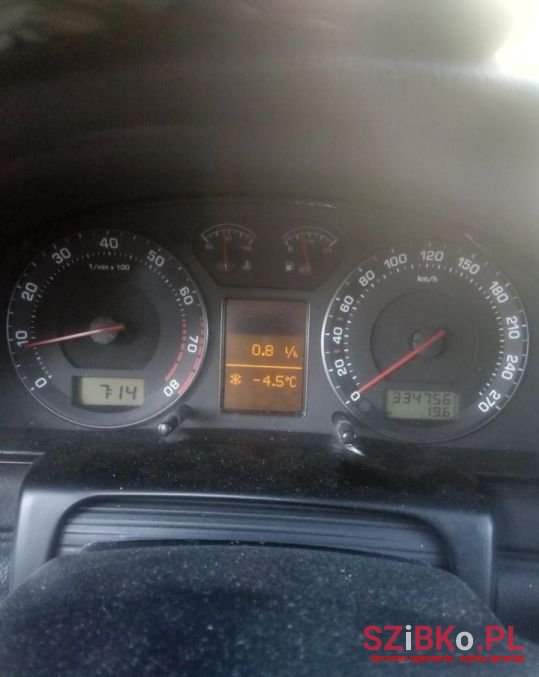 2002' Skoda Superb photo #5