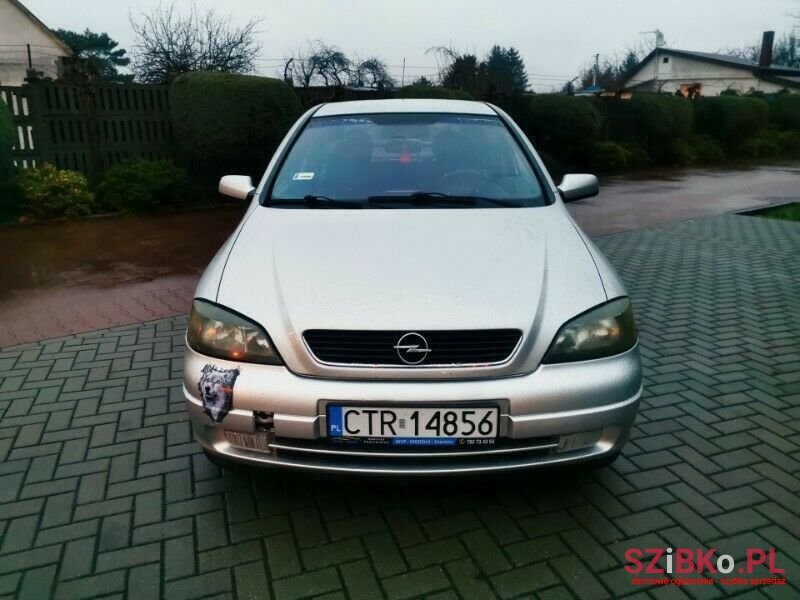 2004' Opel Astra photo #2
