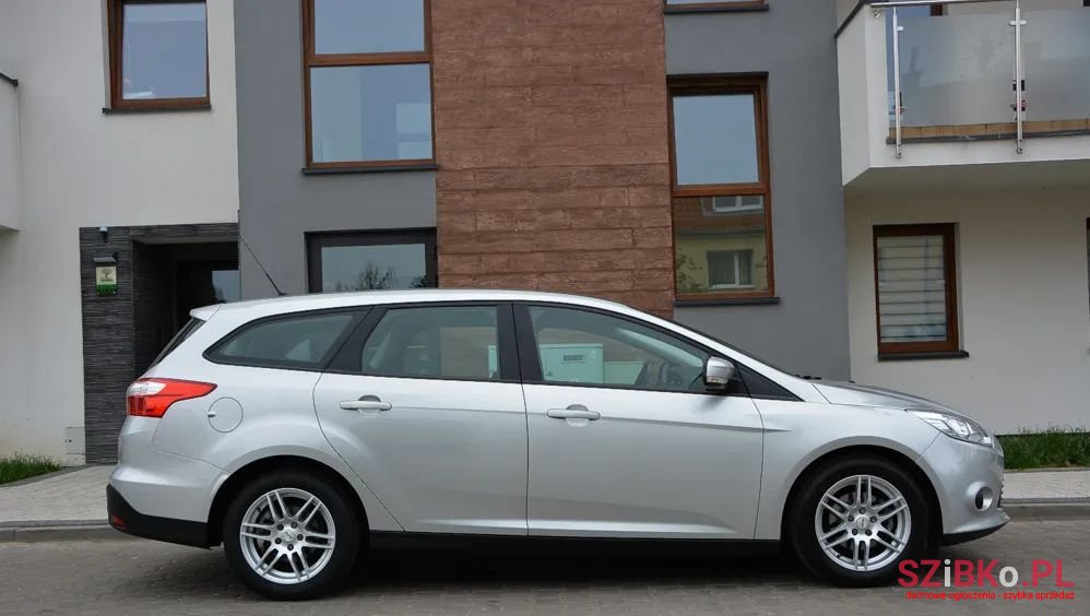 2012' Ford Focus photo #5