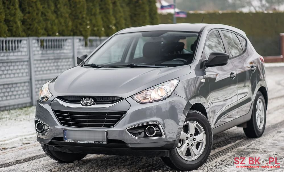 2011' Hyundai ix35 photo #2