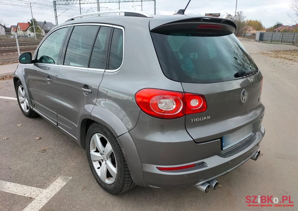 2009' Volkswagen Tiguan photo #6