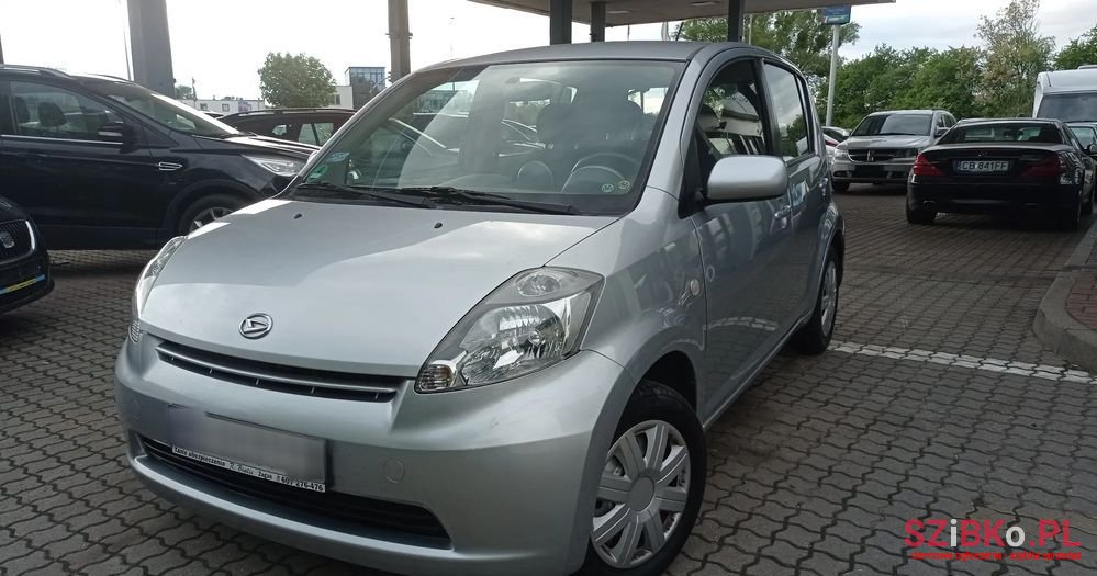2006' Daihatsu Sirion 1.3 photo #1