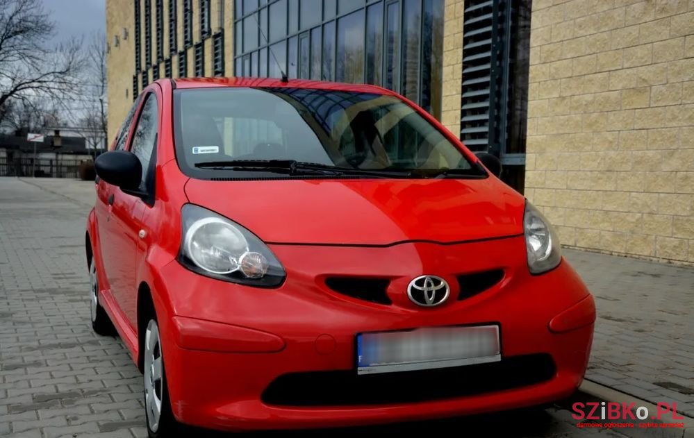 2008' Toyota Aygo 1.0 Vvt-I Luna photo #3