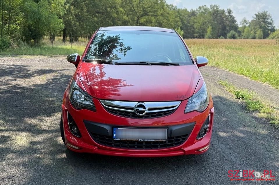2014' Opel Corsa 1.0 12V Essentia photo #1