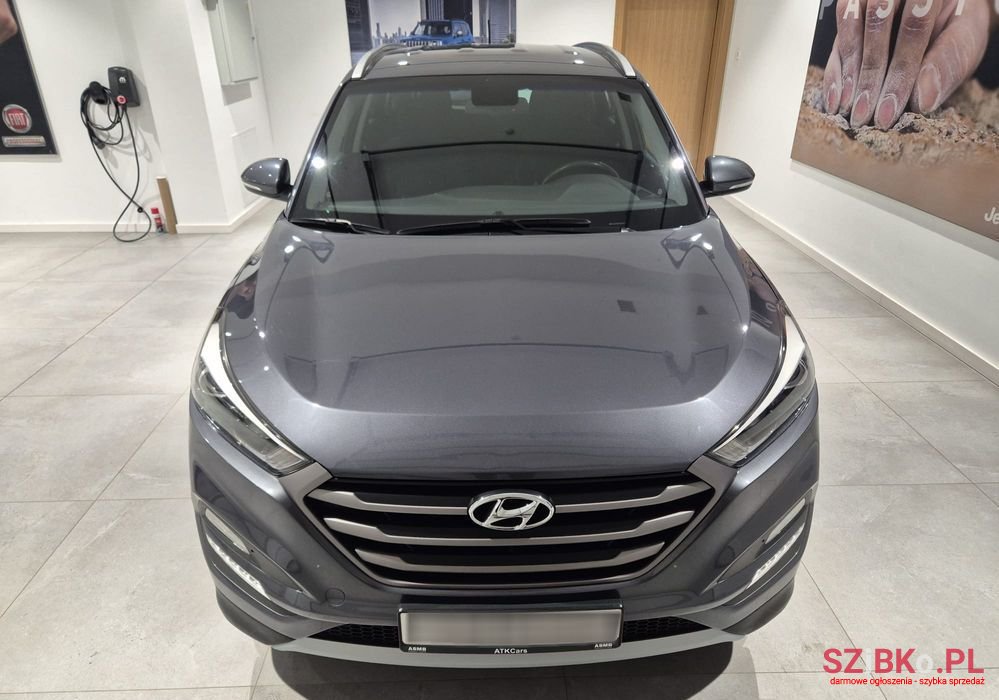 2015' Hyundai Tucson photo #2