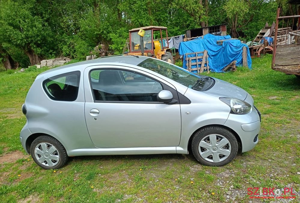 2009' Toyota Aygo 1.0 Vvt-I Luna photo #3